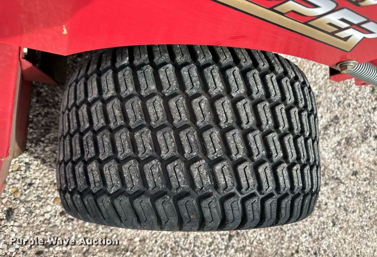 image for item EQ4531 Country Clipper Jazee Pro ZTR lawn mower