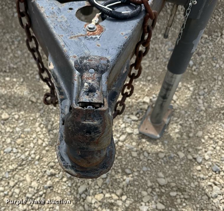 image for item EQ4532 2008 Lone Star utility trailer