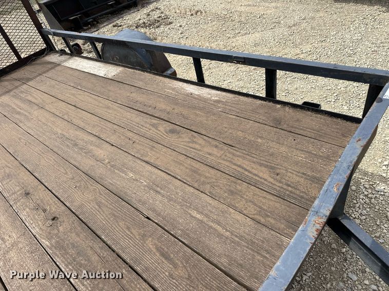 image for item EQ4532 2008 Lone Star utility trailer