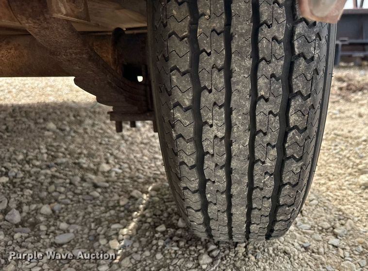 image for item EQ4532 2008 Lone Star utility trailer