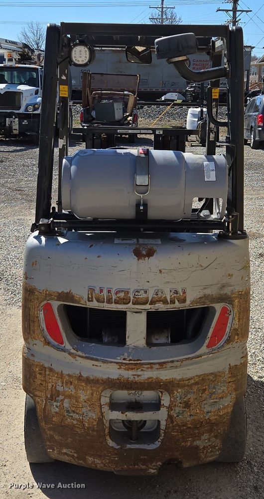 image for item EQ6852 Nissan MCO1F2A20LV  forklift