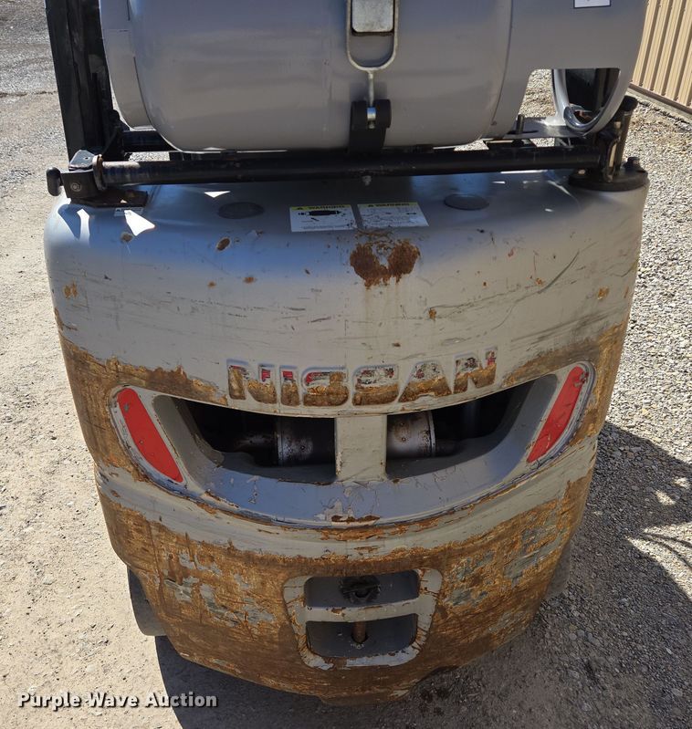 image for item EQ6852 Nissan MCO1F2A20LV  forklift