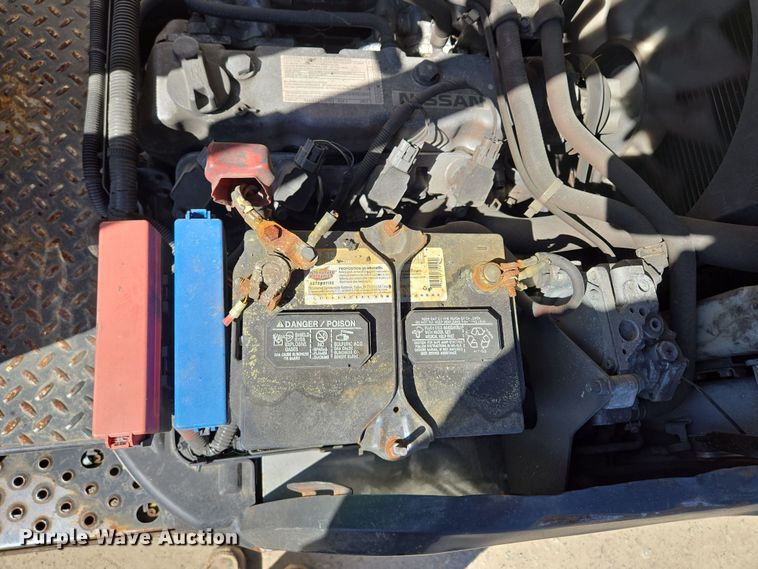 image for item EQ6852 Nissan MCO1F2A20LV  forklift