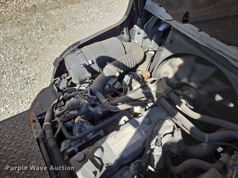 image for item EQ6852 Nissan MCO1F2A20LV  forklift