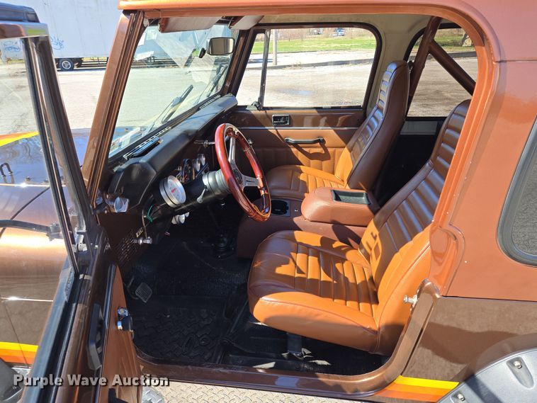 image for item EQ6881 1982 Jeep CJ7 SUV