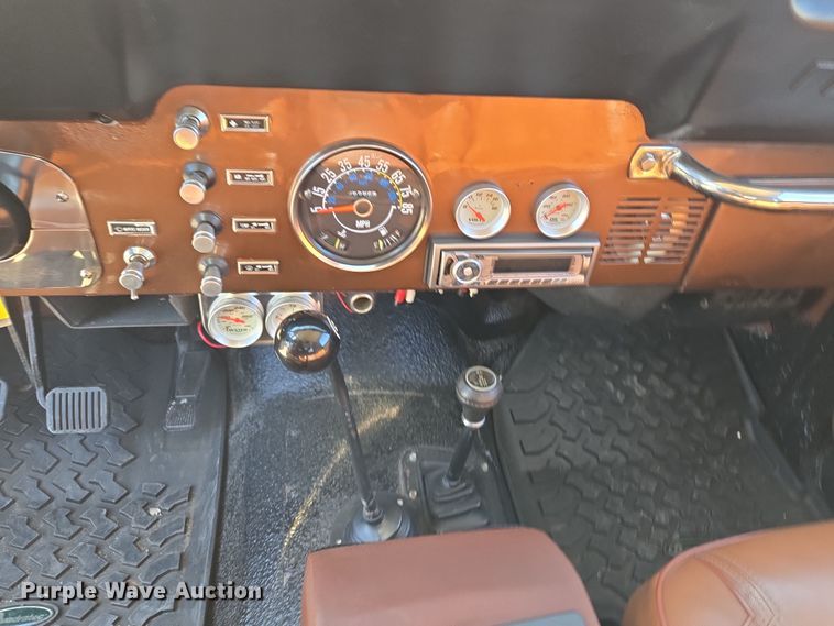 image for item EQ6881 1982 Jeep CJ7 SUV