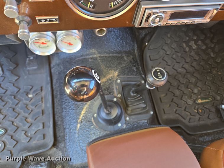 image for item EQ6881 1982 Jeep CJ7 SUV