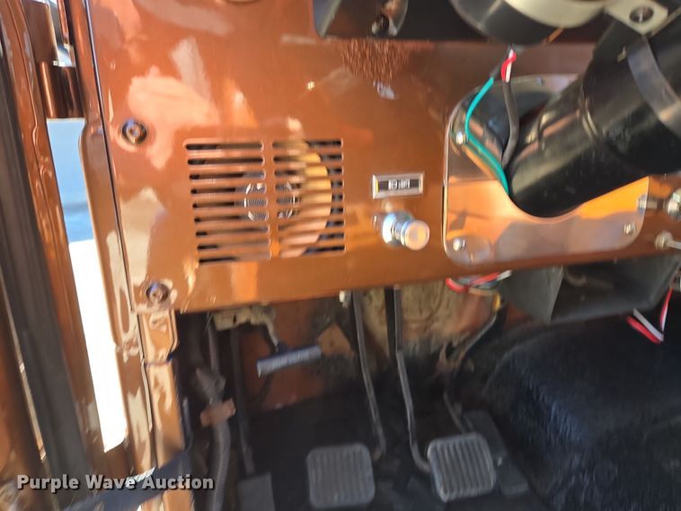 image for item EQ6881 1982 Jeep CJ7 SUV