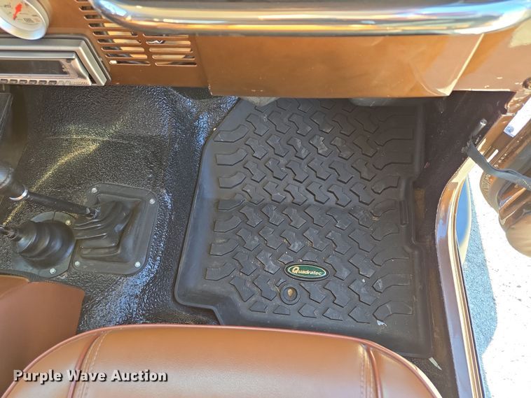 image for item EQ6881 1982 Jeep CJ7 SUV