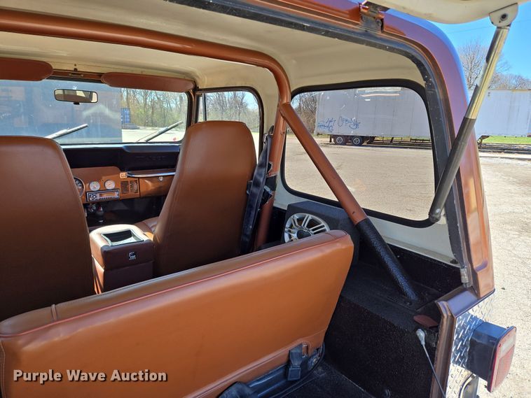 image for item EQ6881 1982 Jeep CJ7 SUV