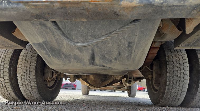 image for item EQ6902 2011 GMC Sierra 3500HD utility bed pickup truck