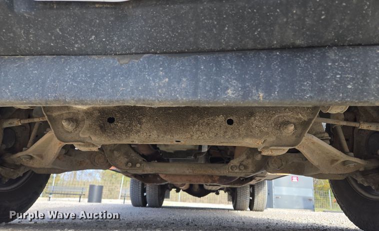 image for item EQ6902 2011 GMC Sierra 3500HD utility bed pickup truck