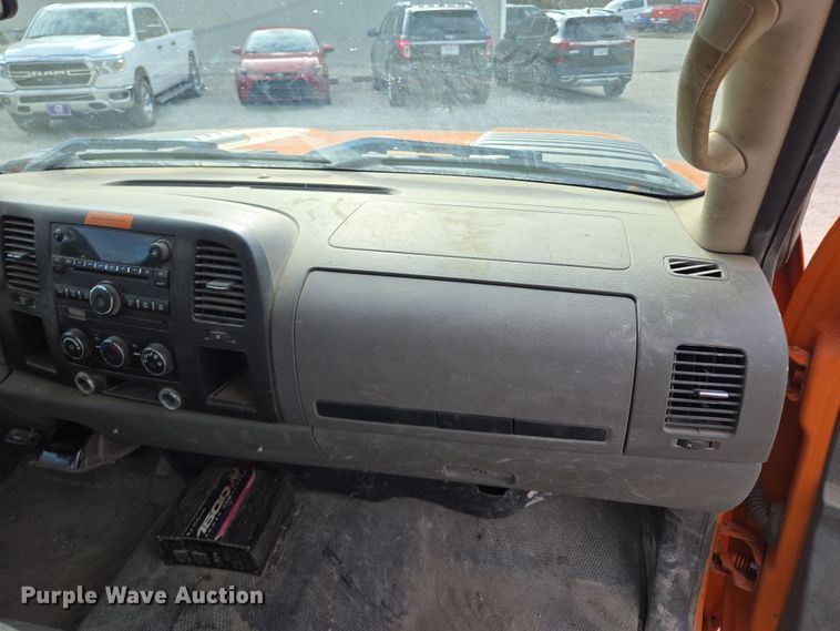 image for item EQ6902 2011 GMC Sierra 3500HD utility bed pickup truck