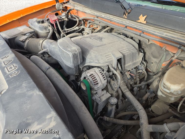 image for item EQ6902 2011 GMC Sierra 3500HD utility bed pickup truck