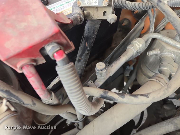 image for item EQ6902 2011 GMC Sierra 3500HD utility bed pickup truck