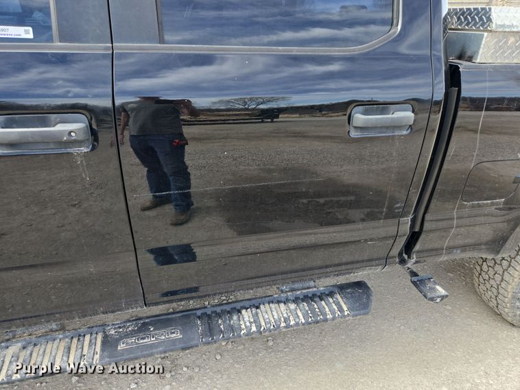 image for item EQ6907 2017 Ford  F250 Super Duty XL  Crew Cab pickup truck