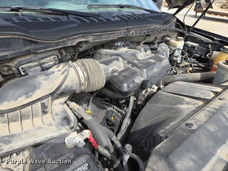 image for item EQ6907 2017 Ford  F250 Super Duty XL  Crew Cab pickup truck