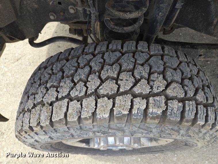 image for item EQ6907 2017 Ford  F250 Super Duty XL  Crew Cab pickup truck