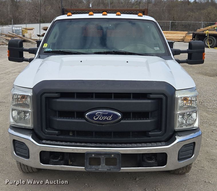 image for item EQ6909 2014 Ford  F350 Super Duty XL utility bed pickup truck