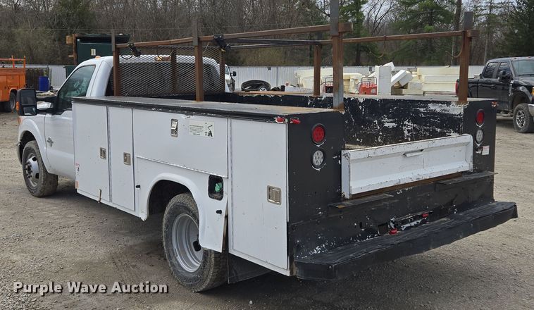 image for item EQ6909 2014 Ford  F350 Super Duty XL utility bed pickup truck