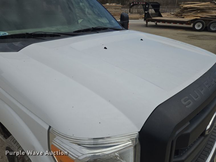 image for item EQ6909 2014 Ford  F350 Super Duty XL utility bed pickup truck