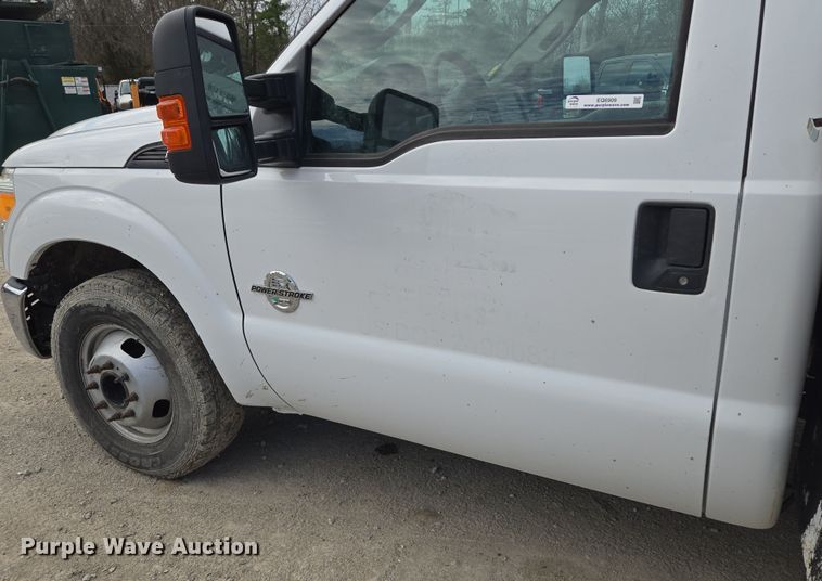 image for item EQ6909 2014 Ford  F350 Super Duty XL utility bed pickup truck