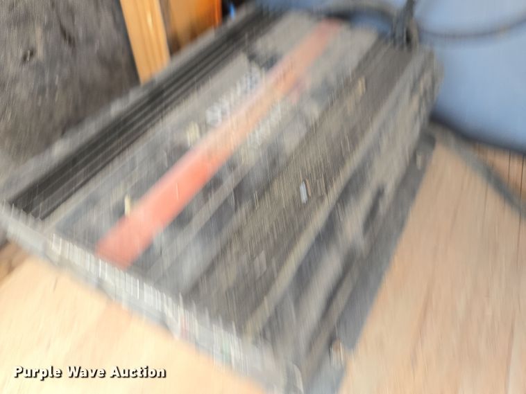 image for item EQ6909 2014 Ford  F350 Super Duty XL utility bed pickup truck