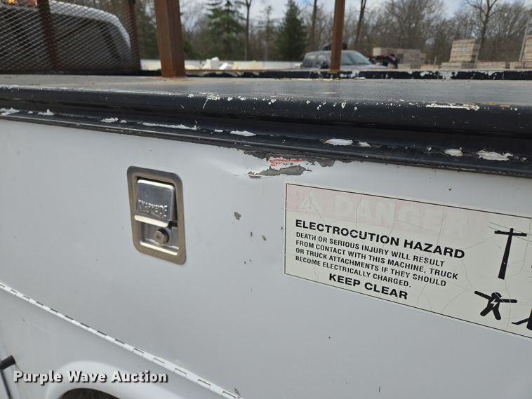 image for item EQ6909 2014 Ford  F350 Super Duty XL utility bed pickup truck