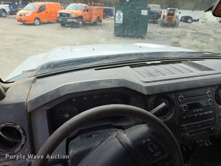 image for item EQ6909 2014 Ford  F350 Super Duty XL utility bed pickup truck