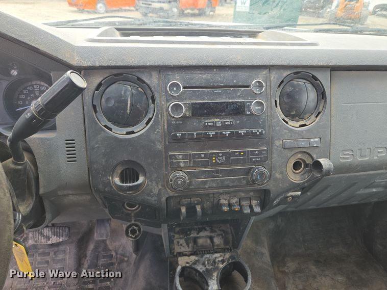 image for item EQ6909 2014 Ford  F350 Super Duty XL utility bed pickup truck