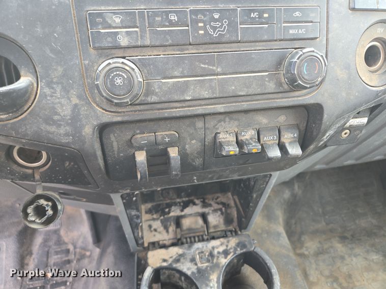 image for item EQ6909 2014 Ford  F350 Super Duty XL utility bed pickup truck