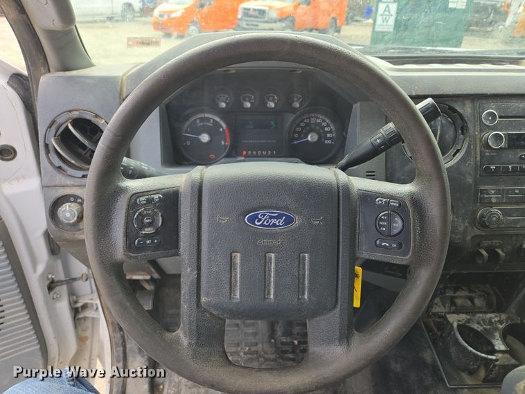 image for item EQ6909 2014 Ford  F350 Super Duty XL utility bed pickup truck