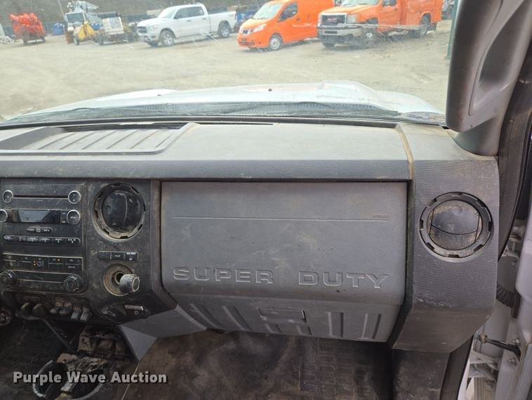 image for item EQ6909 2014 Ford  F350 Super Duty XL utility bed pickup truck