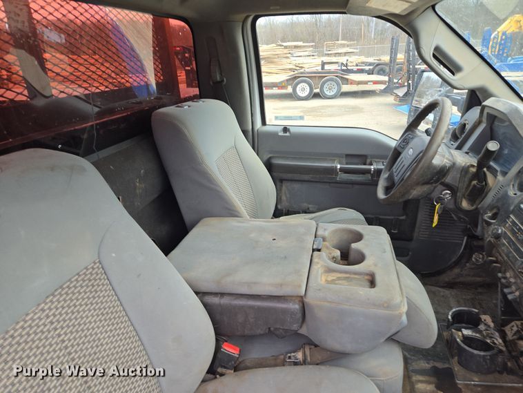 image for item EQ6909 2014 Ford  F350 Super Duty XL utility bed pickup truck