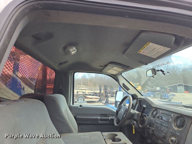 image for item EQ6909 2014 Ford  F350 Super Duty XL utility bed pickup truck