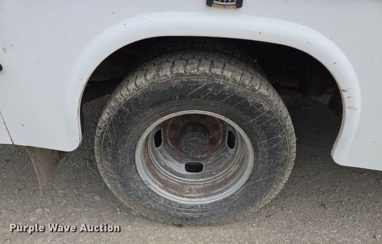 image for item EQ6909 2014 Ford  F350 Super Duty XL utility bed pickup truck