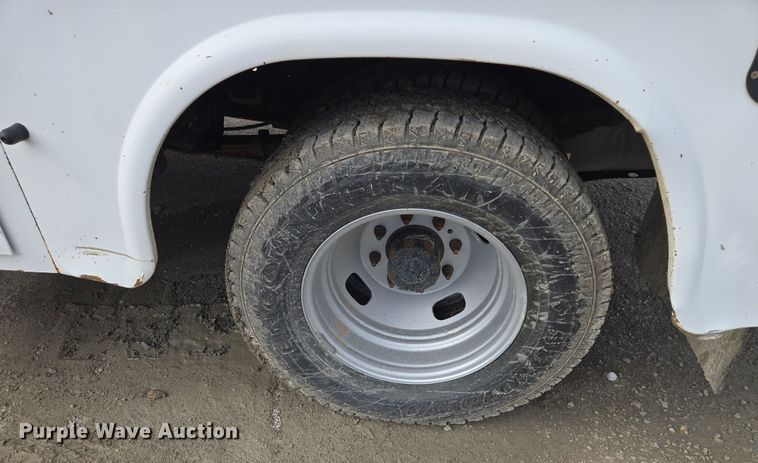 image for item EQ6909 2014 Ford  F350 Super Duty XL utility bed pickup truck