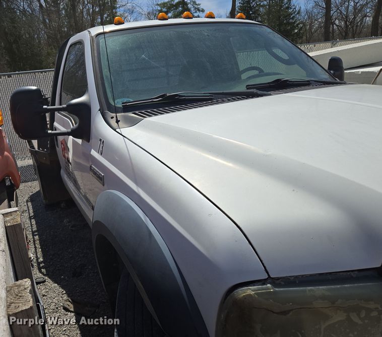 image for item EQ6910 2006 Ford  F550 Super Duty XL flatbed truck