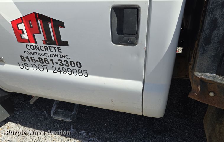 image for item EQ6910 2006 Ford  F550 Super Duty XL flatbed truck