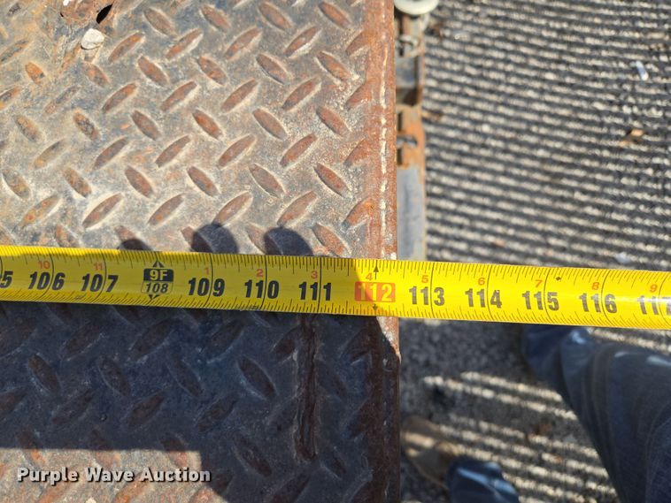 image for item EQ6910 2006 Ford  F550 Super Duty XL flatbed truck