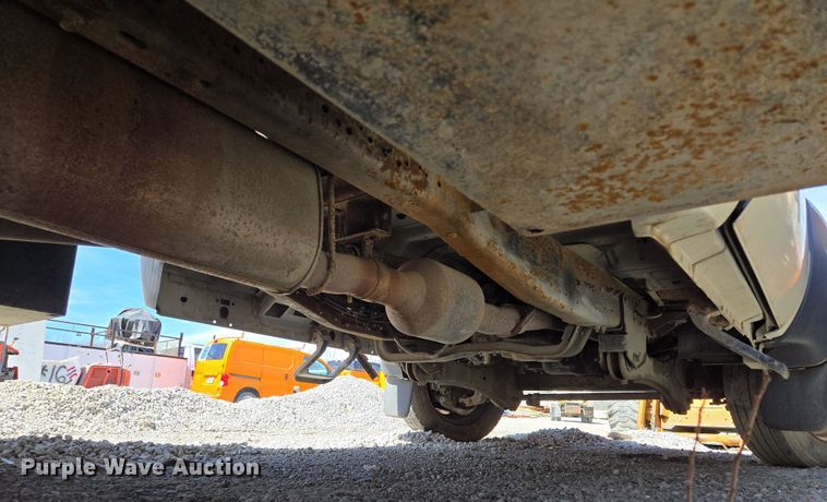 image for item EQ6910 2006 Ford  F550 Super Duty XL flatbed truck