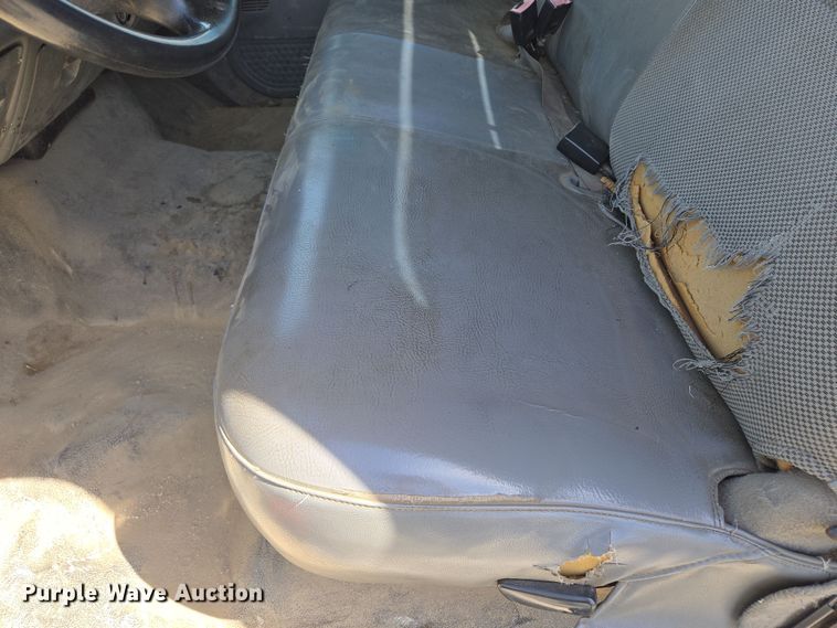 image for item EQ6910 2006 Ford  F550 Super Duty XL flatbed truck