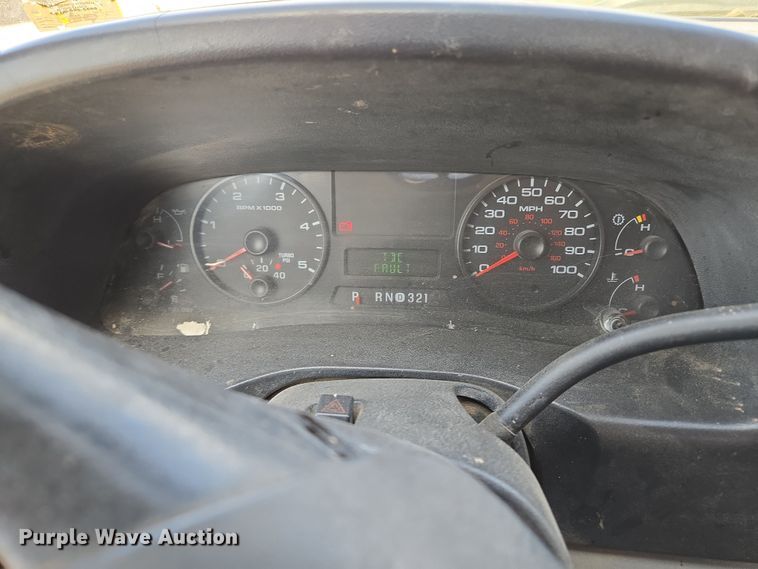 image for item EQ6910 2006 Ford  F550 Super Duty XL flatbed truck