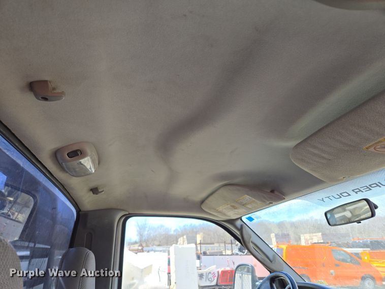 image for item EQ6910 2006 Ford  F550 Super Duty XL flatbed truck