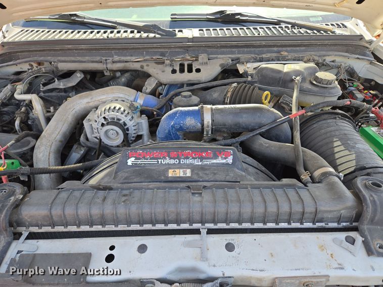 image for item EQ6910 2006 Ford  F550 Super Duty XL flatbed truck