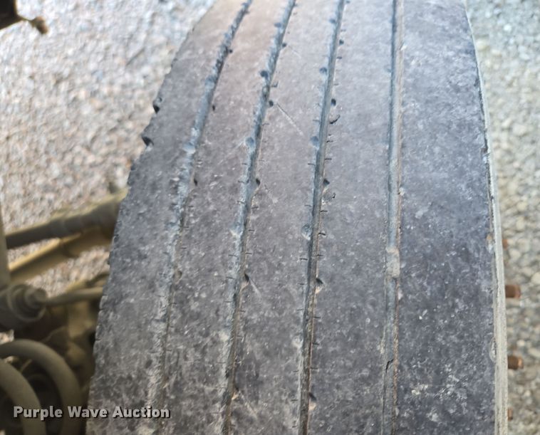 image for item EQ6910 2006 Ford  F550 Super Duty XL flatbed truck