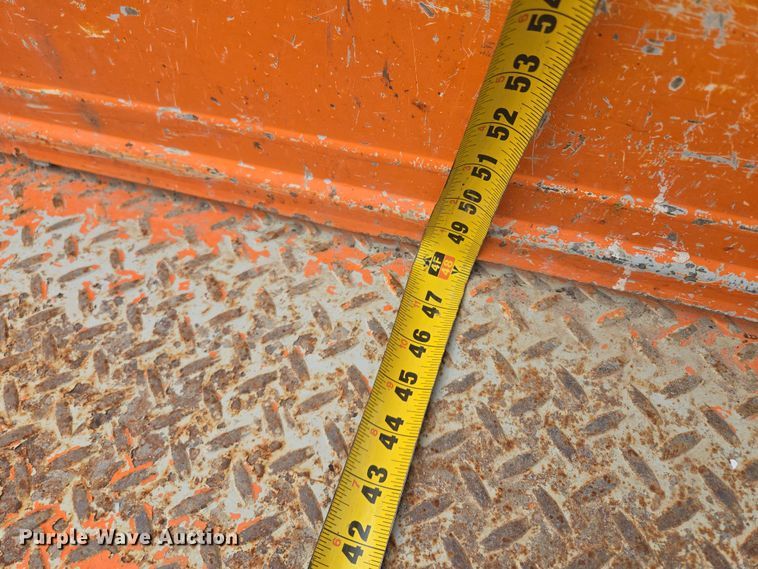 image for item EQ6913 2011 GMC  Sierra 3500HD utility bed pickup truck