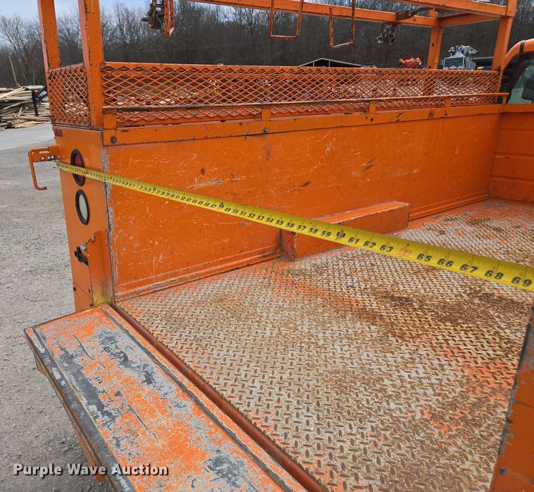 image for item EQ6913 2011 GMC  Sierra 3500HD utility bed pickup truck