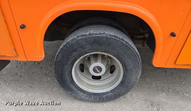 image for item EQ6913 2011 GMC  Sierra 3500HD utility bed pickup truck