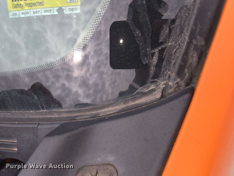 image for item EQ6913 2011 GMC  Sierra 3500HD utility bed pickup truck